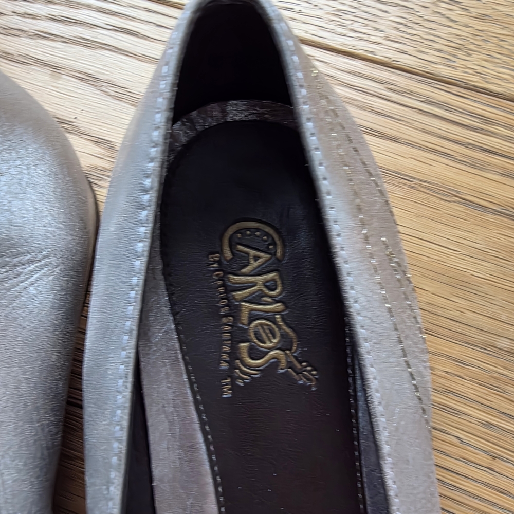 Carlos Silver Women's Flats - Picture 7 of 8